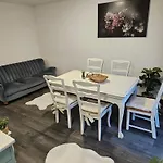 Large Central Apartment - Modern & Fully Equipped - Near Fair